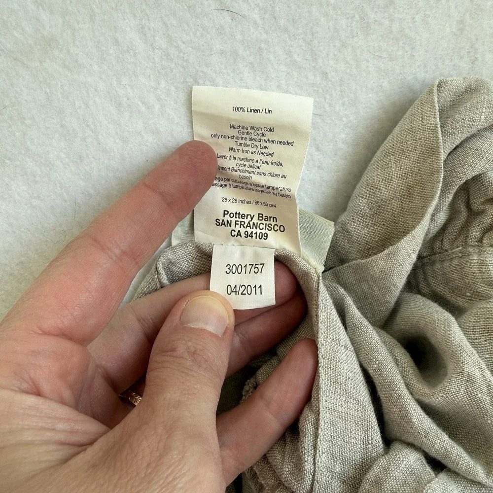 Pottery Barn 100% Linen Ruffle Pillow Cover Case 26x26 Beige EUC